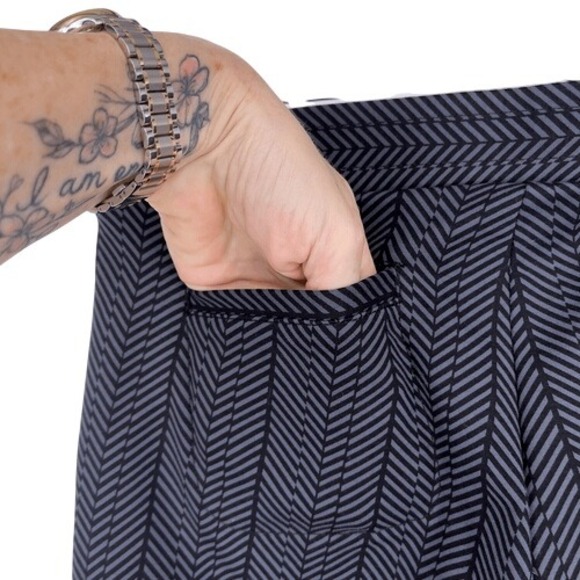 Betabrand Chevron Stripe Dress Yoga Pants Straight Leg Drawstring Size‎ L - Picture 9 of 11